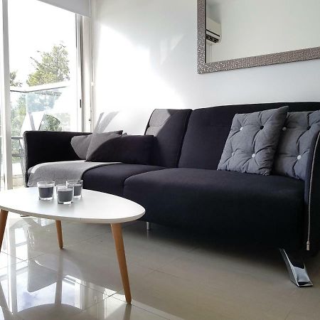 City Pearl - Modern 2 Bed Sea View Apt In City Centre Limasol Dış mekan fotoğraf