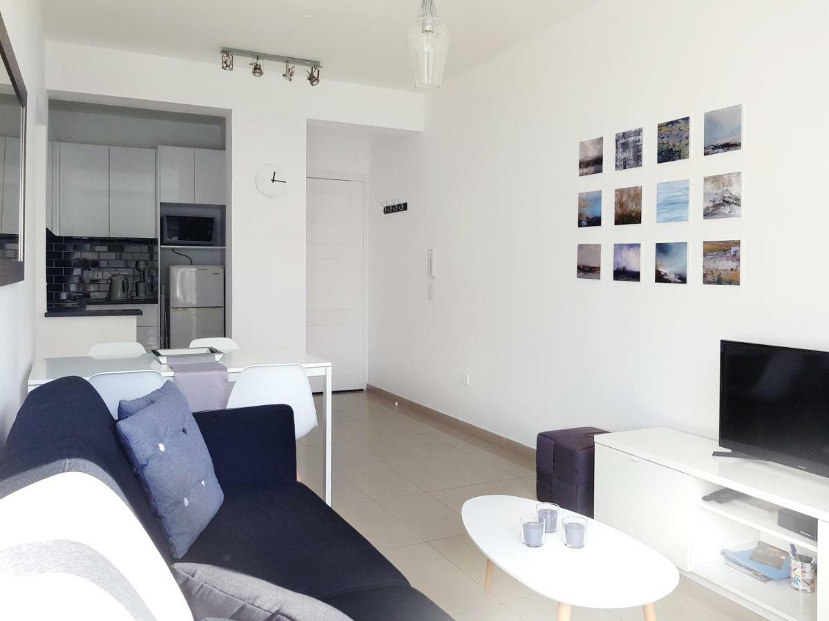 City Pearl - Modern 2 Bed Sea View Apt In City Centre Limasol Dış mekan fotoğraf
